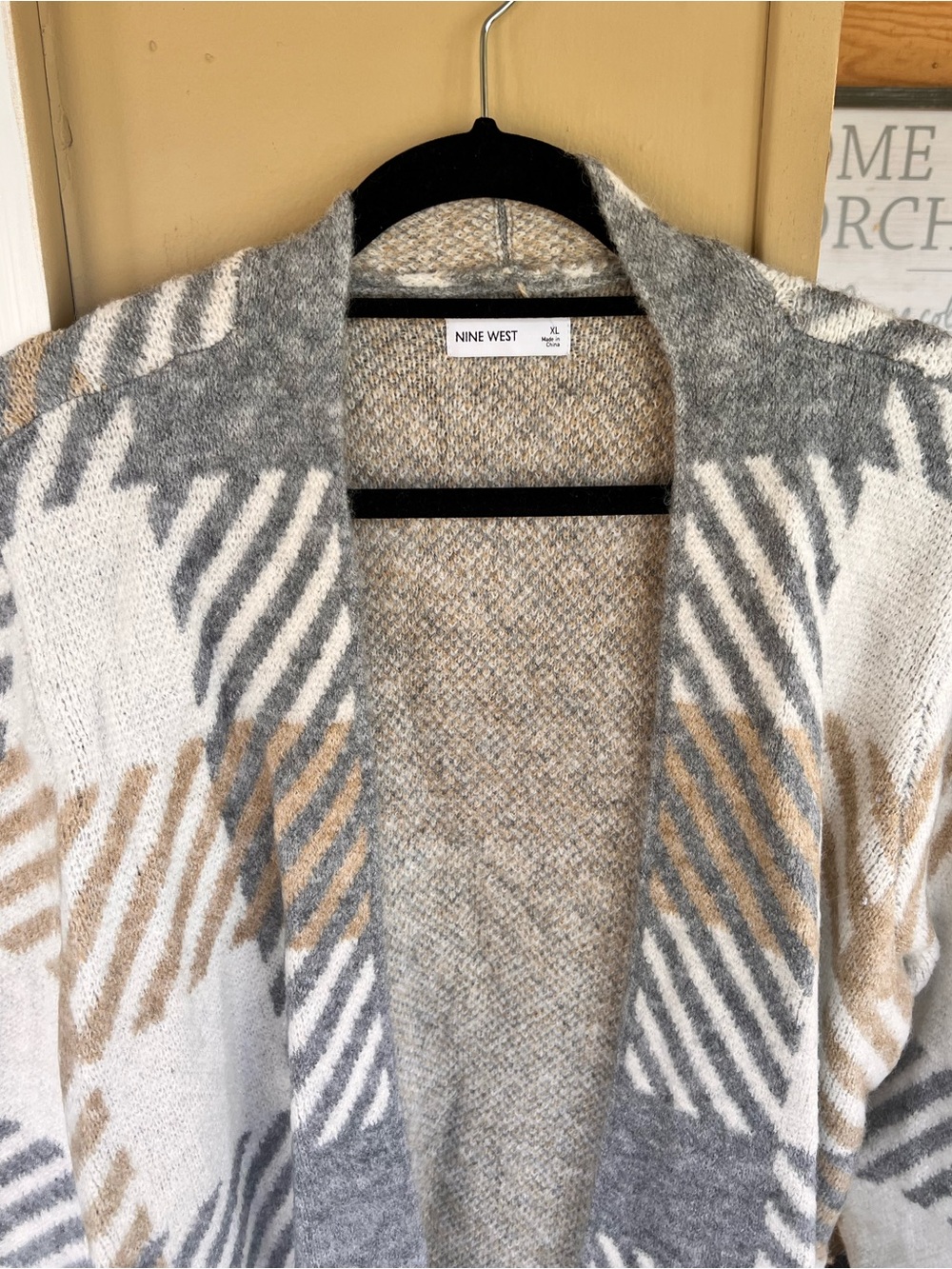 Women’s Cardigan - Picture 4 of 6